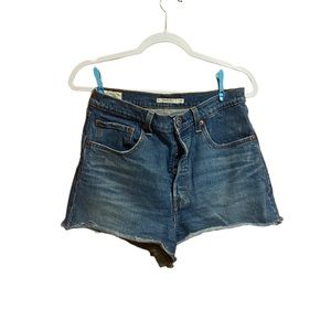 Levi’s Ribcage Jean Shorts | Size 30 | Button-up Fly